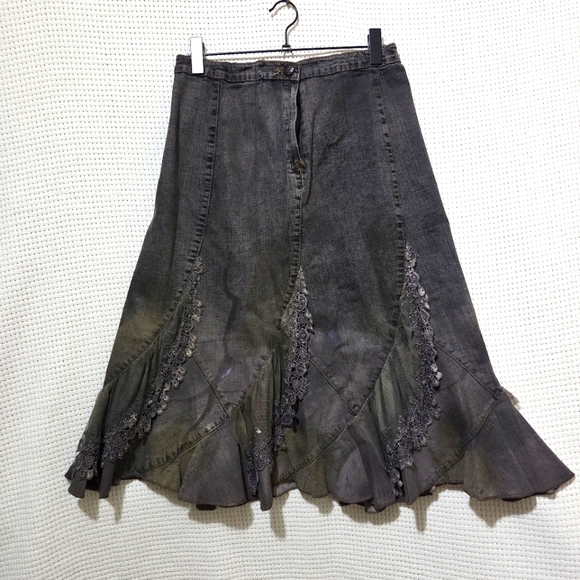 Boho Chic Handmade Dark Grey Distressed Denim Skirt with Lace Details L/XL - Picture 2 of 10